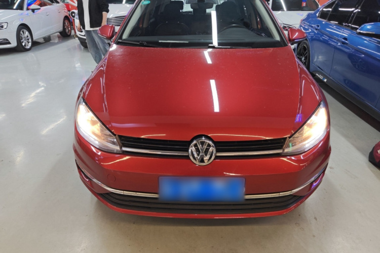 Volkswagen Golf 2019 صورة سيارة #3