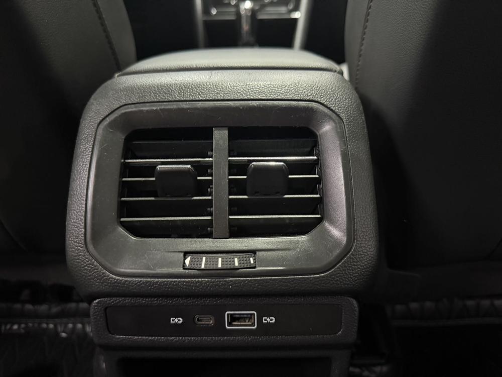 Volkswagen Tharu 2022 car image #9