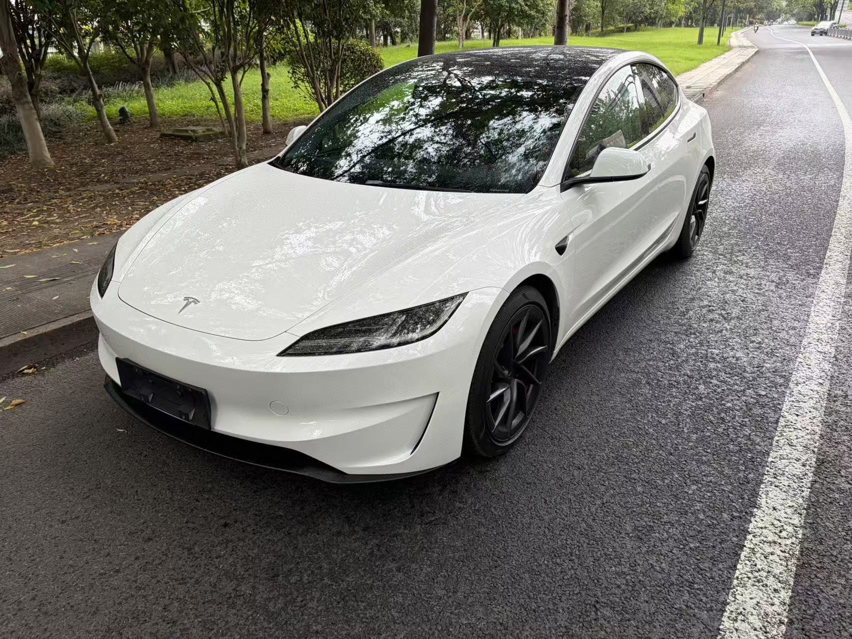 Tesla Model 3 2024 Tesla Model 3 2024 car image