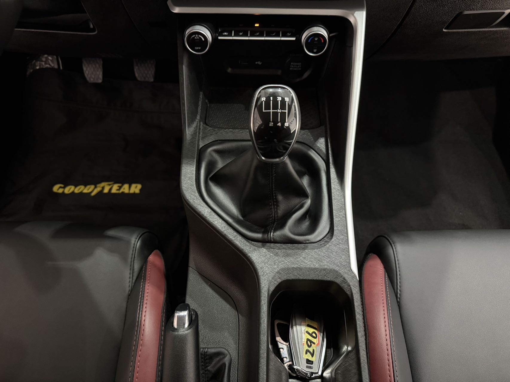 GEELY Coolray 2022 #12 GEELY Coolray 2022 imagem de carro #12