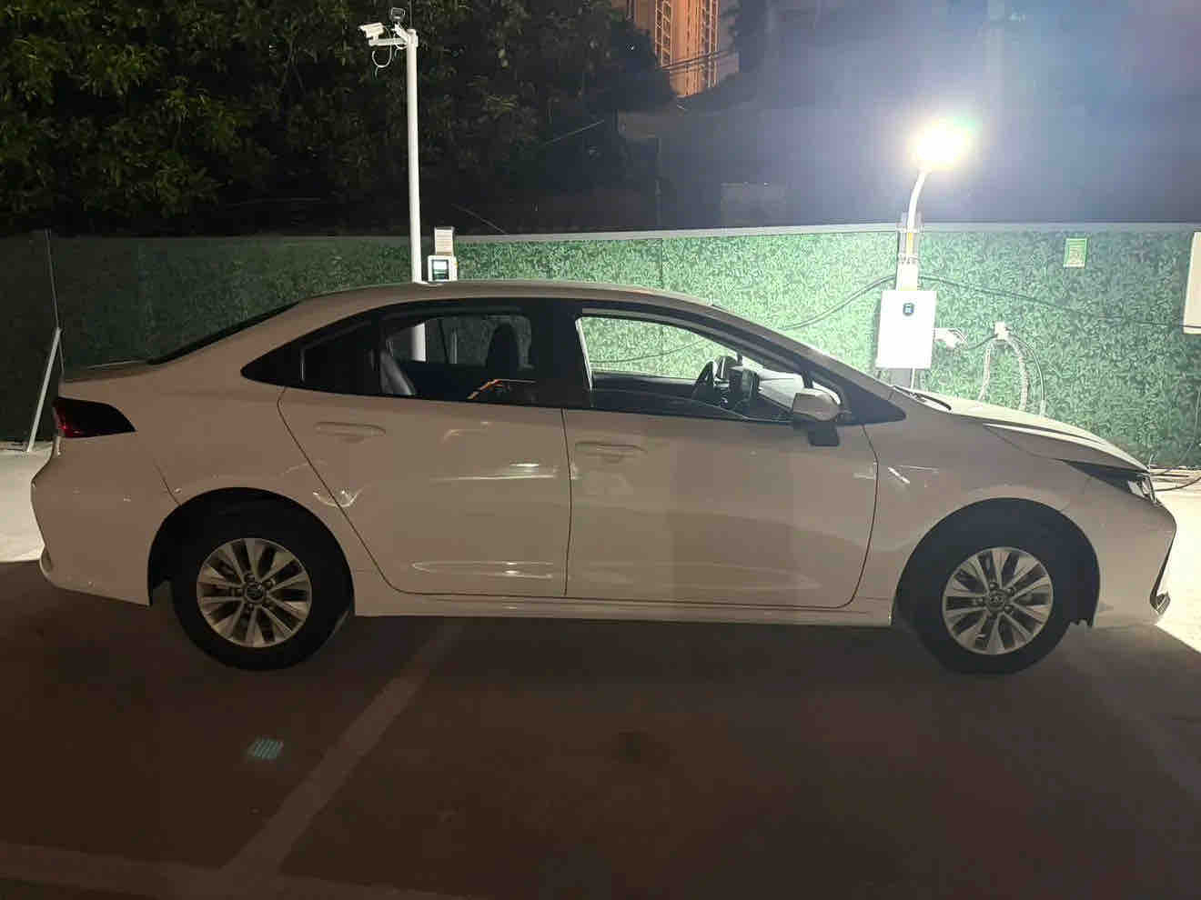 Toyota Corolla 2024 immagine di auto #2