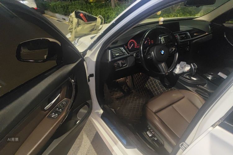 BMW 3 Series 2018 car image #18