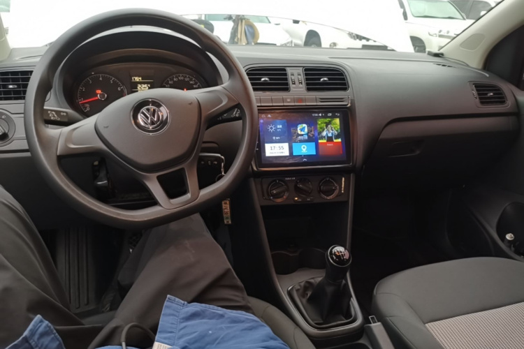 Volkswagen Polo 2018 #11 Volkswagen Polo 2018 car image #11