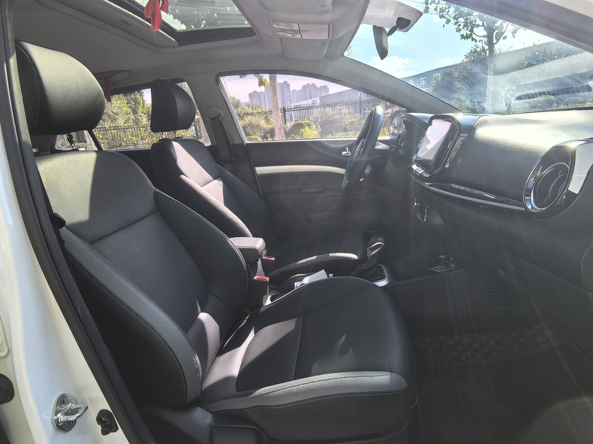 Kia KX1 2021 car image #8