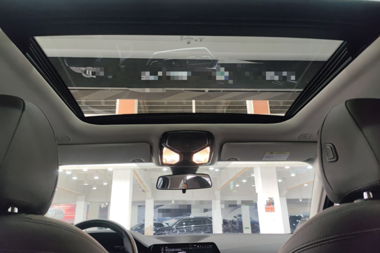 BMW 3 Series 2022 car image #29