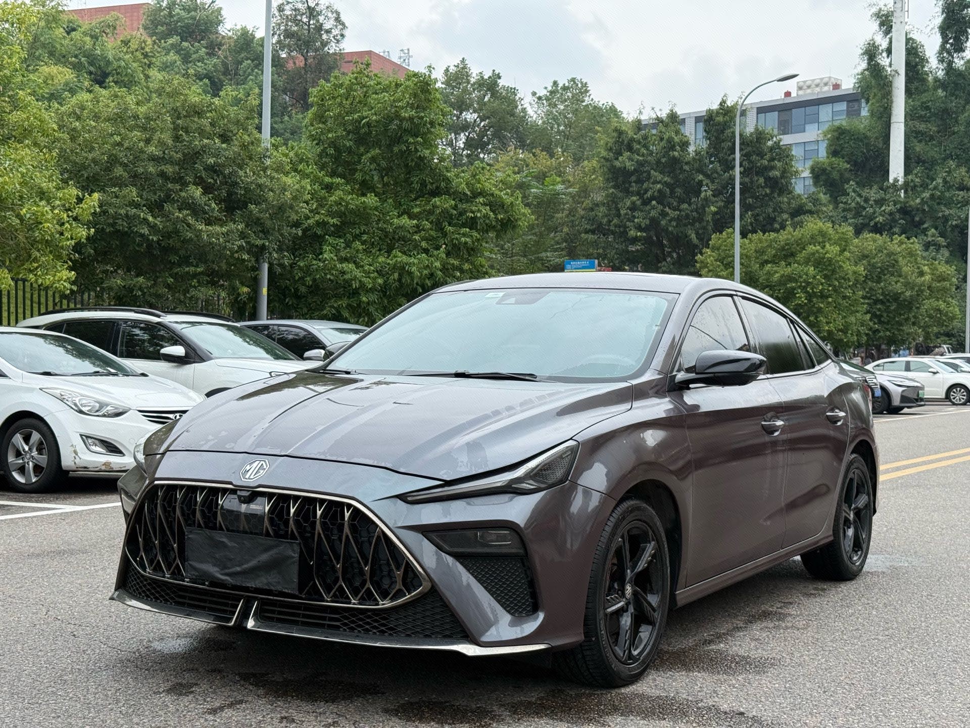 MG 5 Scorpio 2022 MG 5 Scorpio 2022 car image