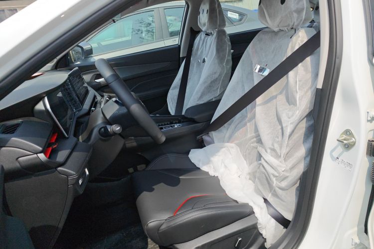 吉利汽车 缤瑞 2026 汽车图片 #15