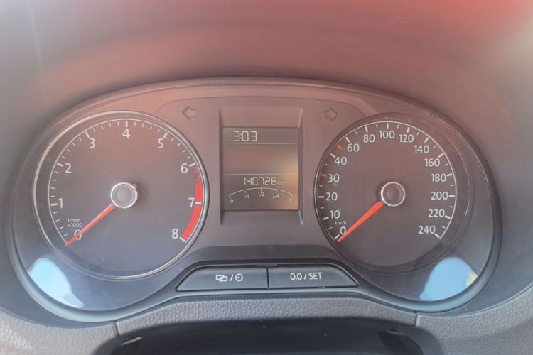 Volkswagen Polo 2019 car image #12