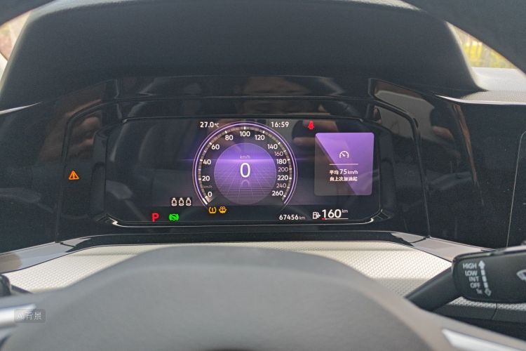 Volkswagen Golf 2023 imagem de carro #13