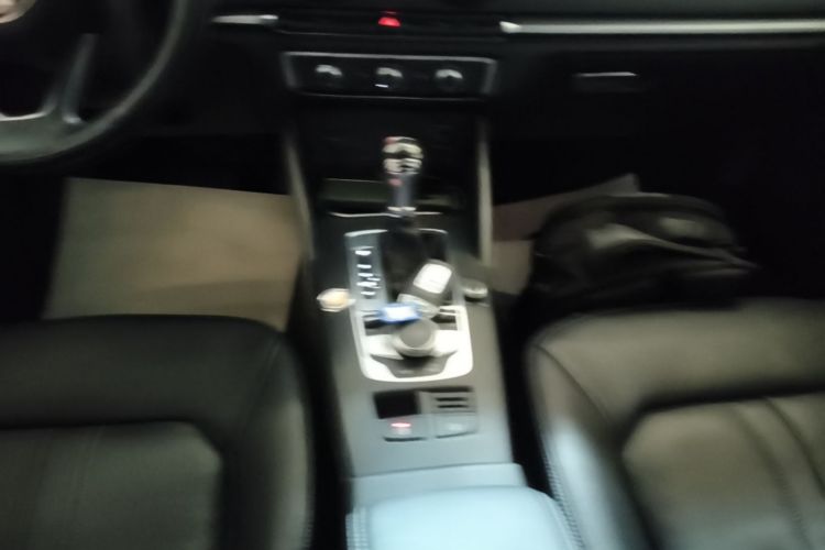 Audi A3 2018 car image #14