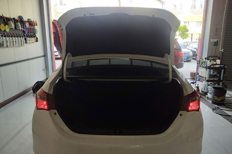 Toyota Corolla 2017 car image #19