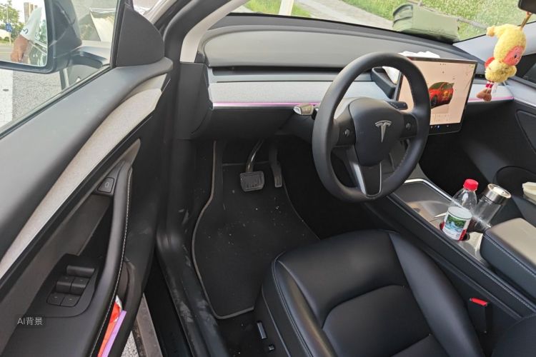 Tesla Model Y 2024 #18 Tesla Model Y 2024 car image #18