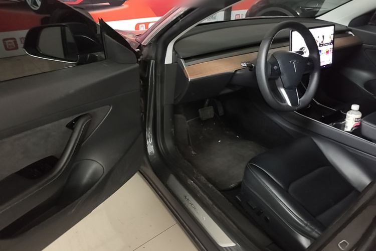 Tesla Model 3 2020 #16 Tesla Model 3 2020 car image #16