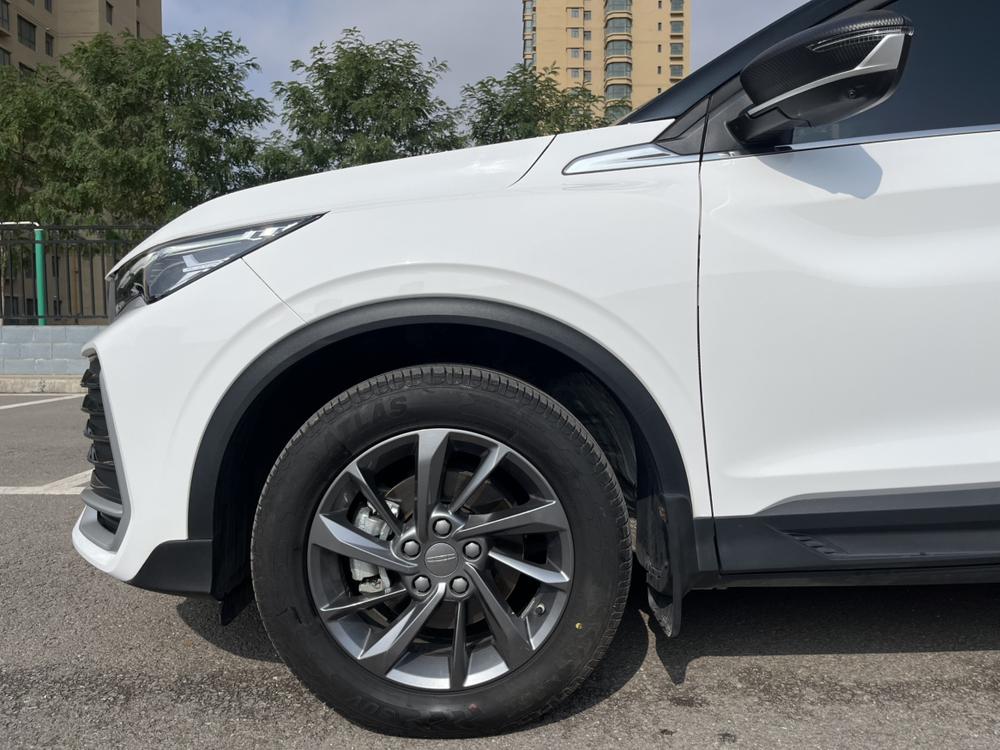 GEELY Coolray 2025 #9 GEELY Coolray 2025 car image #9