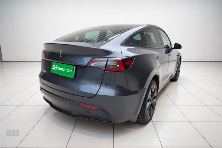 Tesla Model Y 2024 #7 Tesla Model Y 2024 car image #7