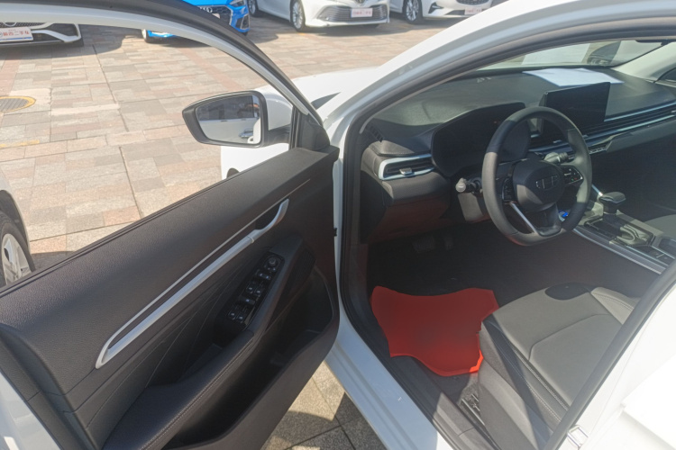 2025 #16 2025 immagine di auto #16