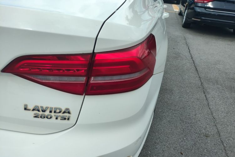 Volkswagen Lavida 2018 #8 Volkswagen Lavida 2018 car image #8
