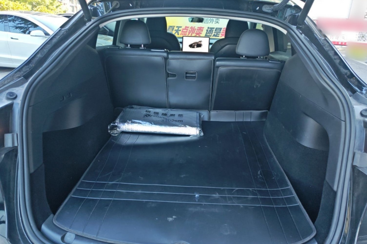 Tesla Model Y 2023 #19 Tesla Model Y 2023 car image #19