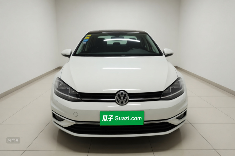 Volkswagen Golf 2018 car image #3