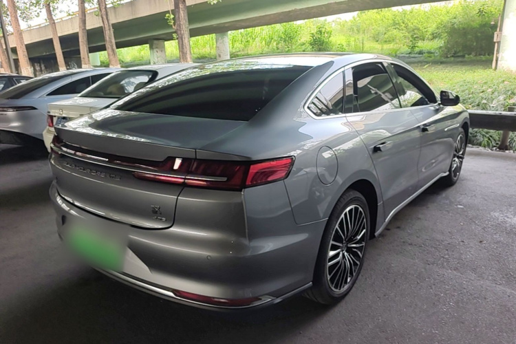 BYD Han 2021 #5 BYD Han 2021 car image #5