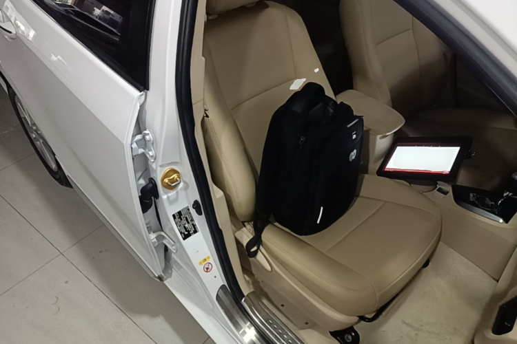 Toyota Corolla 2015 car image #24