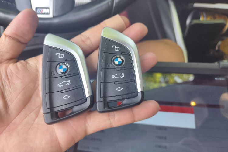 BMW 3 Series 2022 car image #9