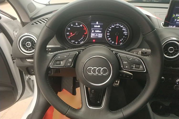 Audi A3 2019 صورة سيارة #11