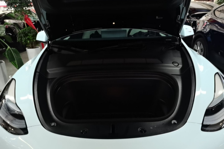 Tesla Model Y 2023 #22 Tesla Model Y 2023 изображение автомобиля #22