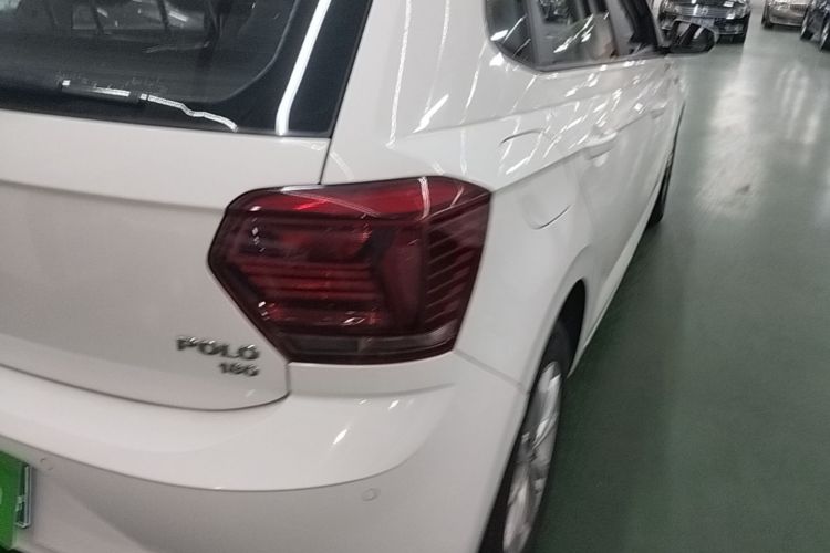 Volkswagen Polo 2021 car image #8