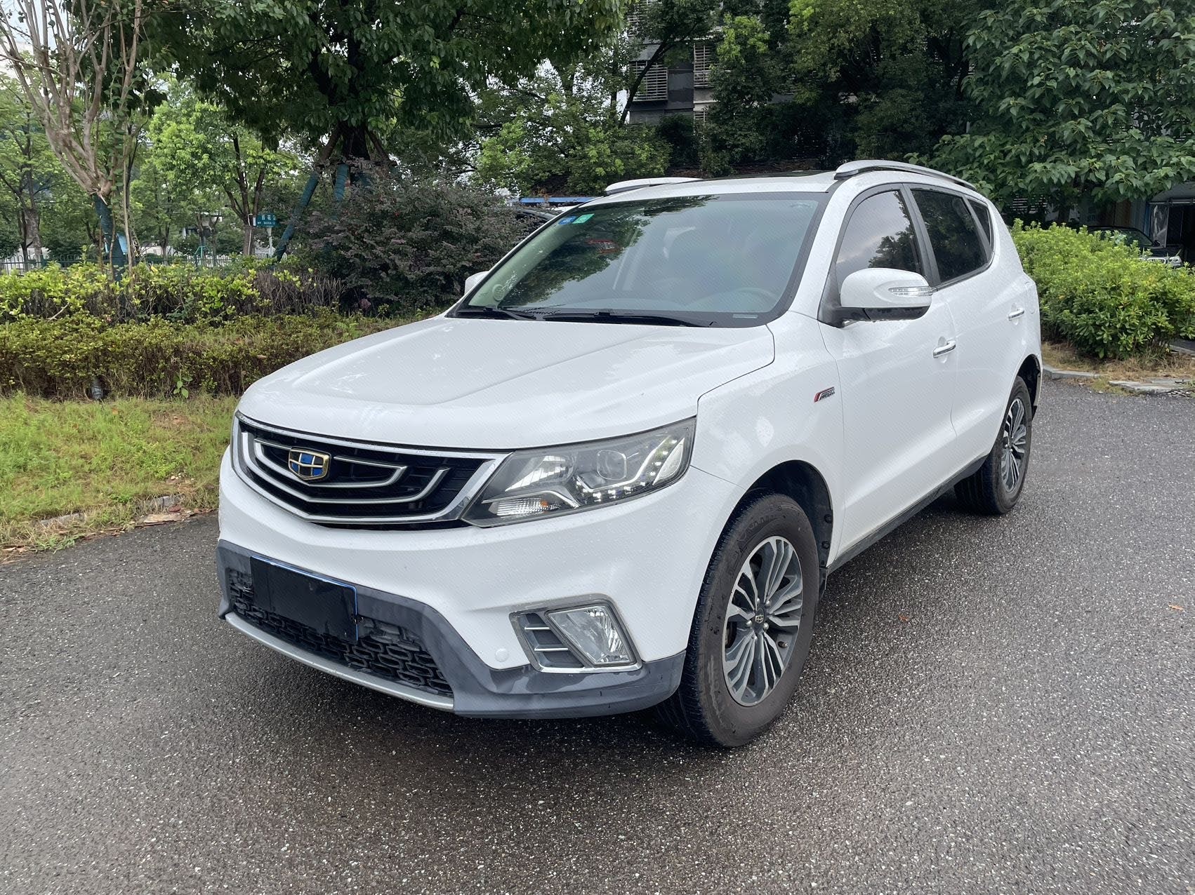 GEELY Vision X6 2017 car image 
