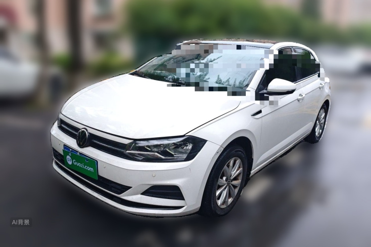 Volkswagen Polo 2021 car image #2