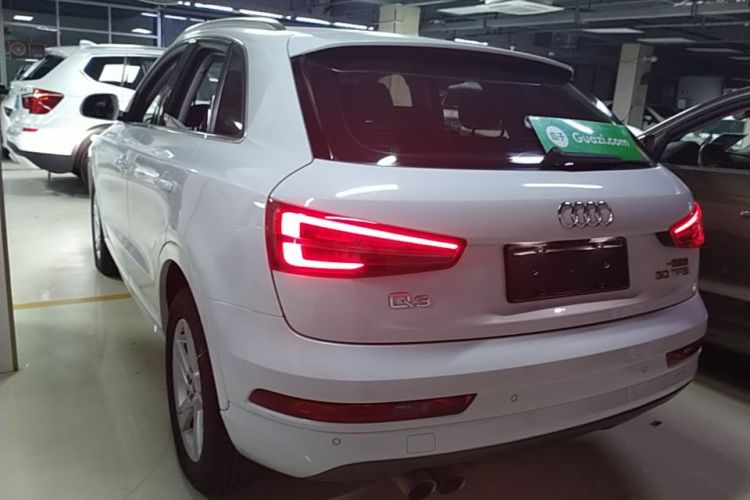 Audi Q3 2017 car image #7