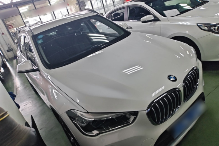 BMW X1 2019 #4 BMW X1 2019 car image #4
