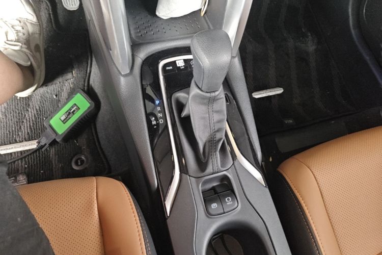 Toyota Corolla Cross 2025 immagine di auto #14