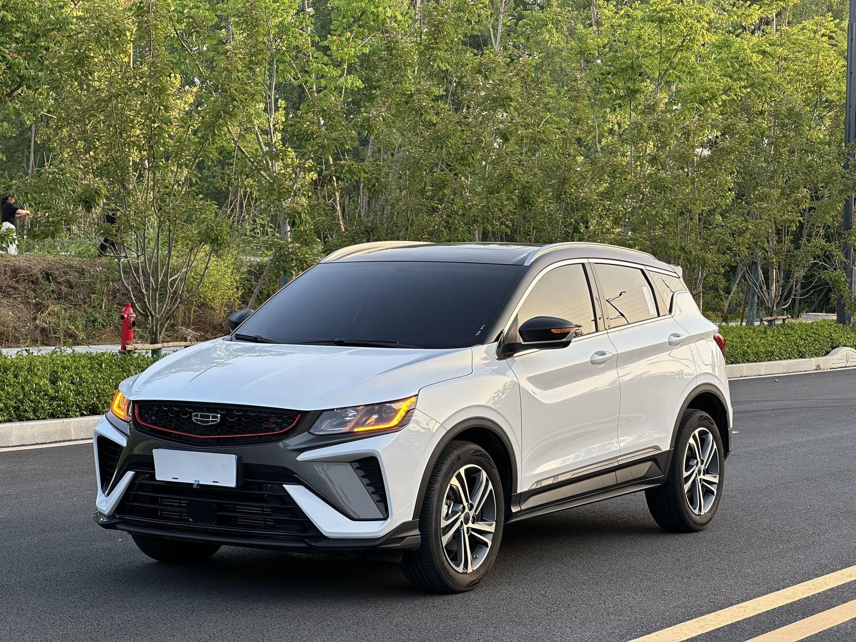 GEELY Coolray 2022 GEELY Coolray 2022 car image