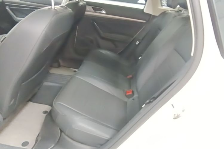 Volkswagen Lavida 2020 car image #17
