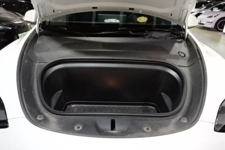 Tesla Model Y 2024 #20 Tesla Model Y 2024 immagine di auto #20