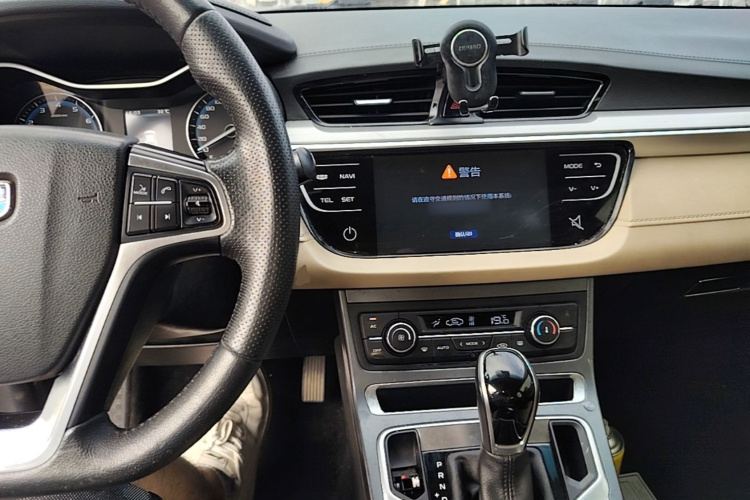 GEELY Emgrand 2018 #10 GEELY Emgrand 2018 car image #10