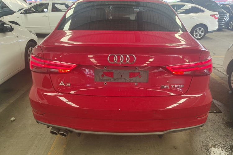 Audi A3 2018 car image #4