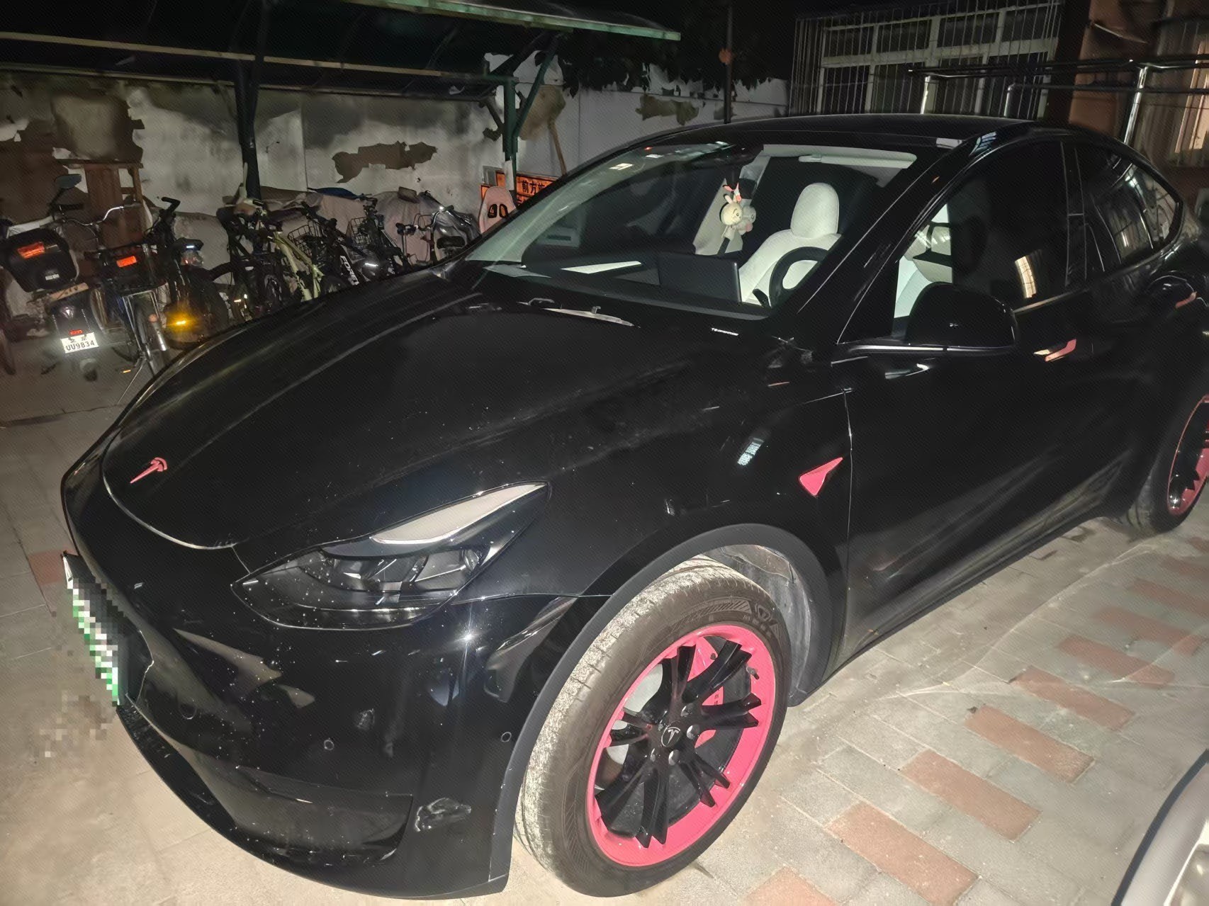 Tesla Model Y 2023 Tesla Model Y 2023 car image