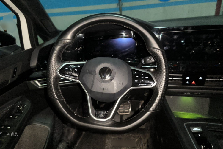 Volkswagen Golf 2021 car image #12