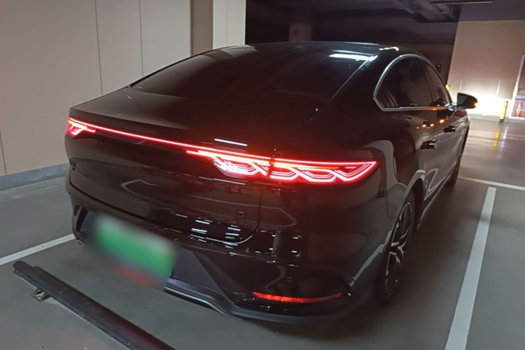 BYD Han 2024 car image #7