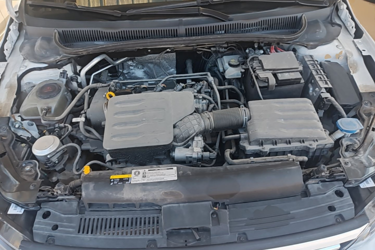 Volkswagen Polo 2021 car image #21