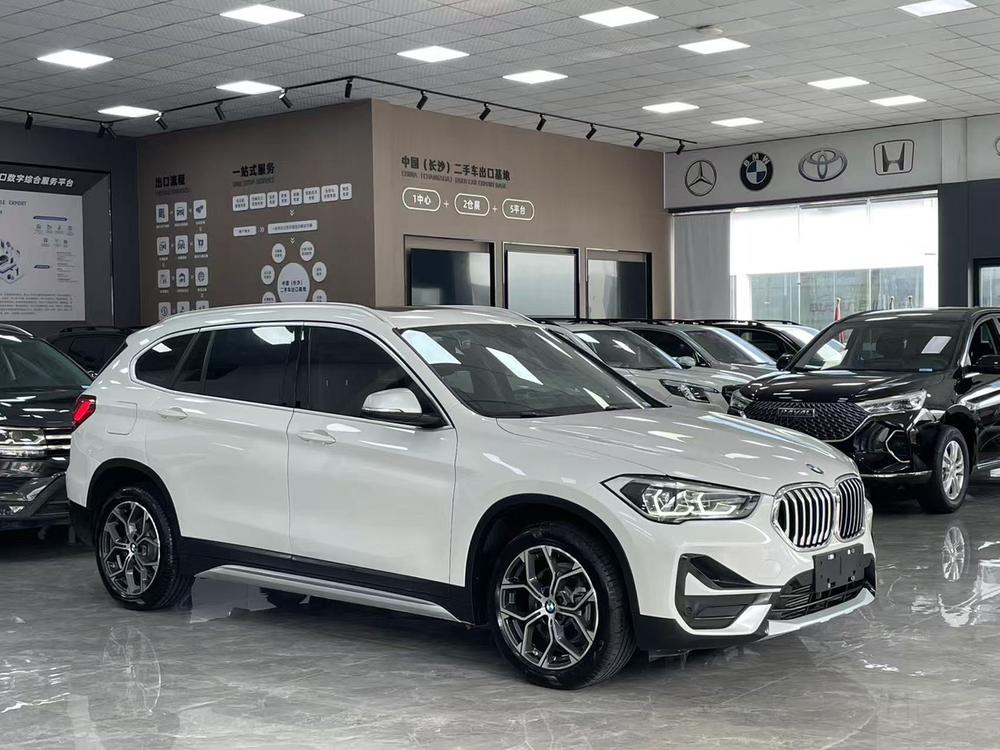 BMW X1 2022 car image #3