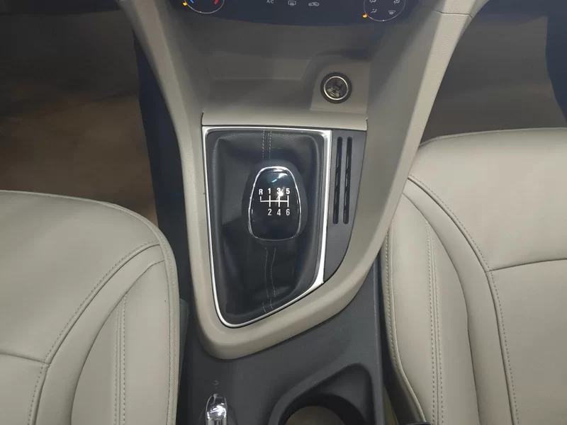 2018 #15 2018 car image #15