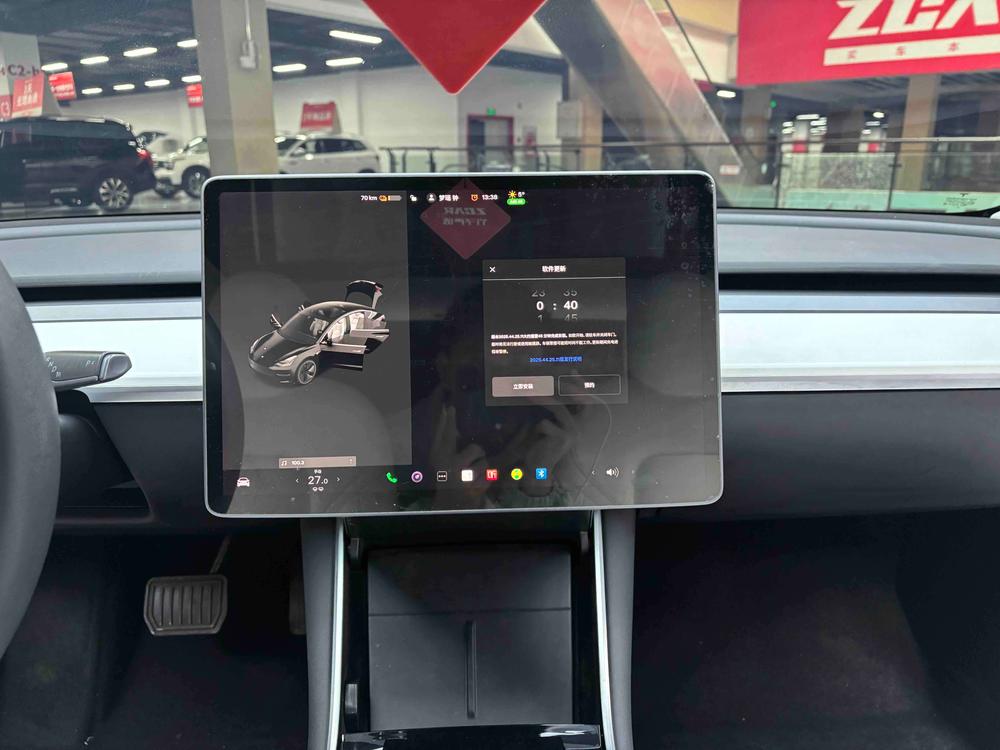 Tesla Model 3 2020 immagine di auto #23