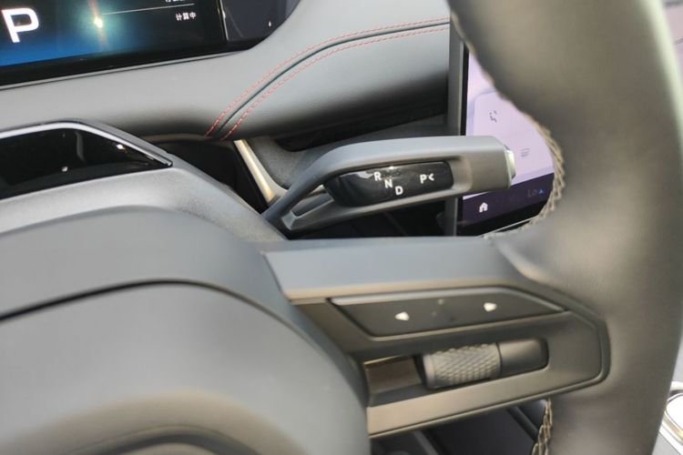 MI SU7 2025 car image #14