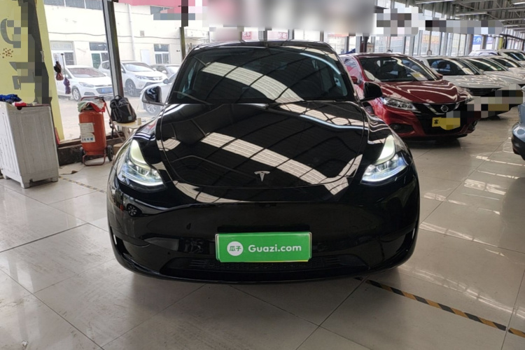 Tesla Model Y 2023 #3 Tesla Model Y 2023 car image #3