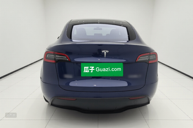 Tesla Model Y 2024 #6 Tesla Model Y 2024 immagine di auto #6