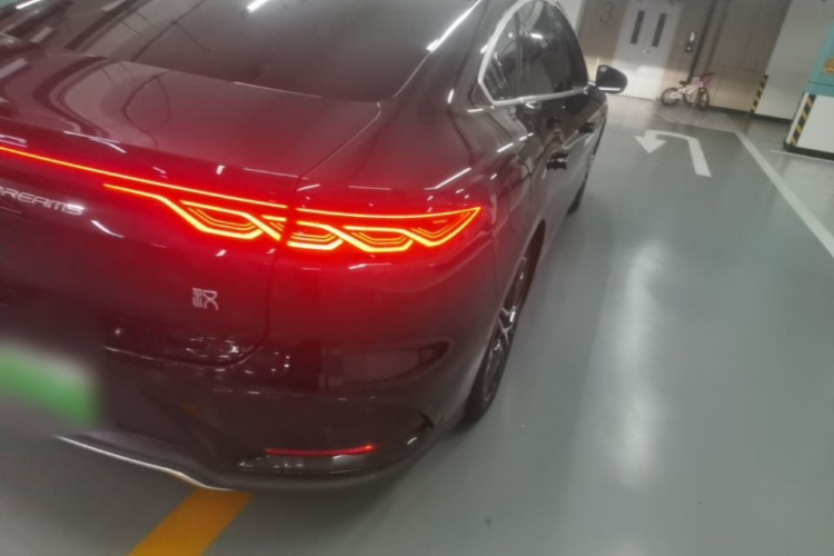 BYD Han 2024 car image #8